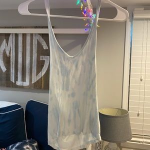 blue and white tye dye crop too